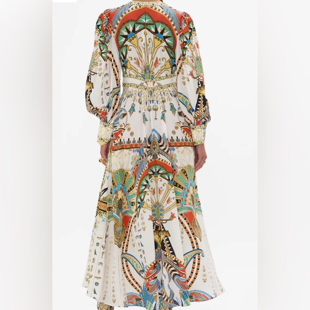 Valley Of The Queens Flowy Shaped Waistband Dress With Gathered Sleeves - Picture 3 of 9